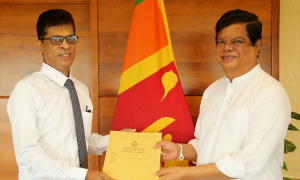 නව දුම්රිය සාමාන්‍යාධිකාරී වැඩ භාර ගනී