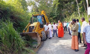 ලොව ප්‍රථම අගමැතිනිය උපන් මහවලතැන්නට පිවිසෙන මාර්ගය ප්‍රතිසංස්කරණයට