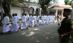 රැඳවියන් මාරු කිරීම නවතී