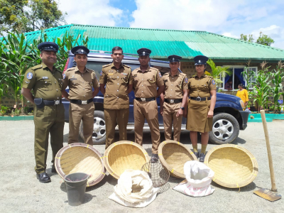 කෙසෙල්ගමු ඔයේ අනවසරෙන් මැණික් ගැරු 08 දෙනෙකු අත්අඩංගුවට.